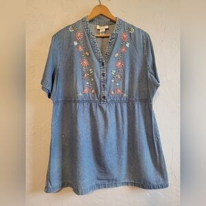 VINTAGE 90s Floral Embroidered Denim Tunic